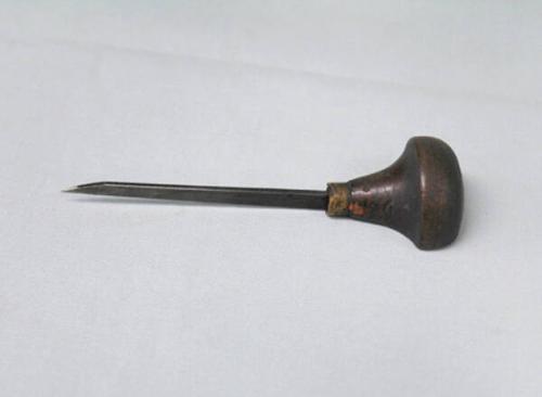 Engraving tool used by Franklin Carmichael