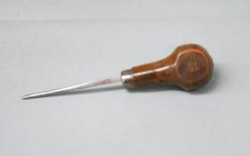 Engraving tool used by Franklin Carmichael