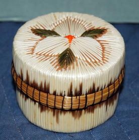 Quill Box (trillium pattern)